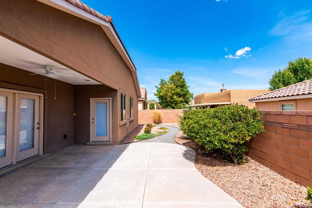 948 Evening Primrose Lane, Bernalillo, NM 87004