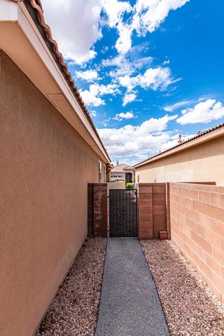 948 Evening Primrose Lane, Bernalillo, NM 87004