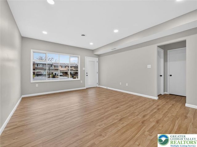 328 41st Street, South Whitehall Twp, PA 18104