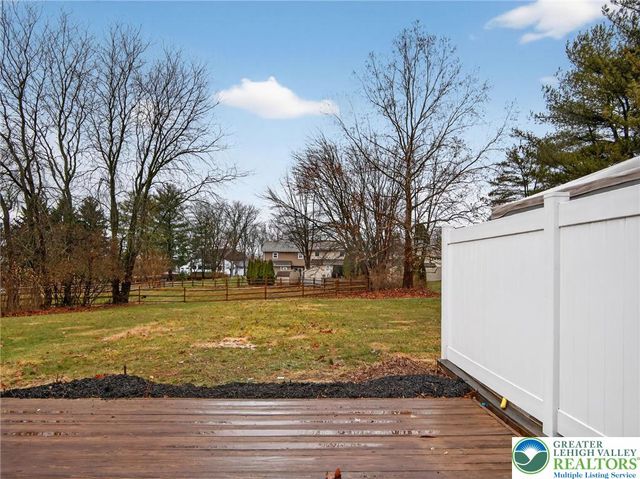 328 41st Street, South Whitehall Twp, PA 18104