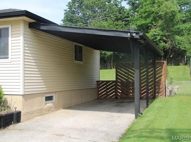 9438 Tiber Drive, Affton, MO 63123