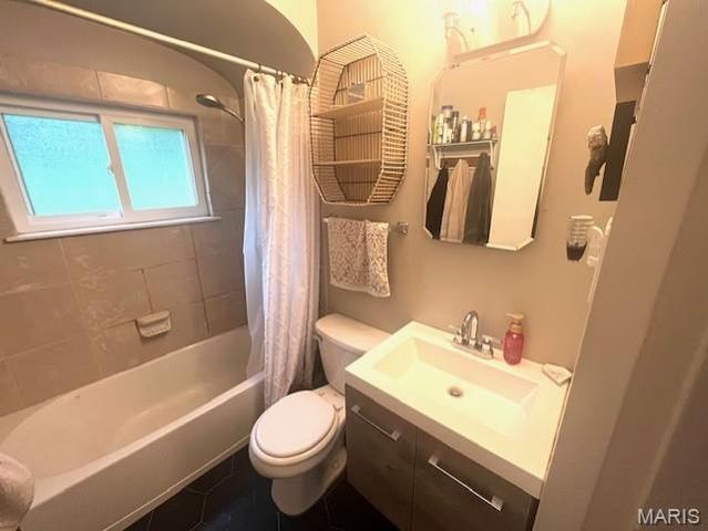 9438 Tiber Drive, Affton, MO 63123
