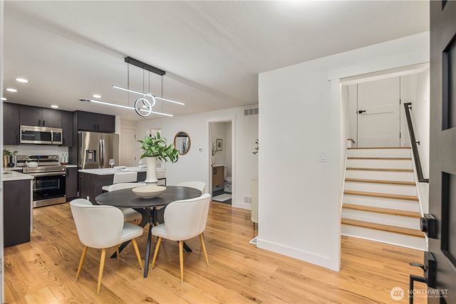 16802 NE 6th Place, Bellevue, WA 98008