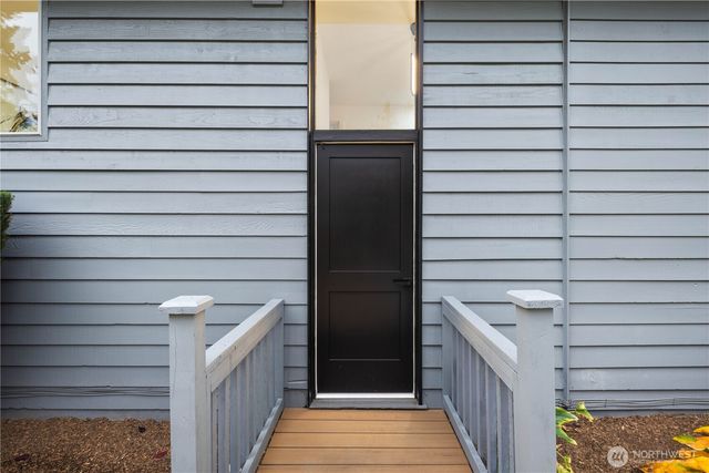 16802 NE 6th Place, Bellevue, WA 98008