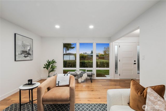 16802 NE 6th Place, Bellevue, WA 98008