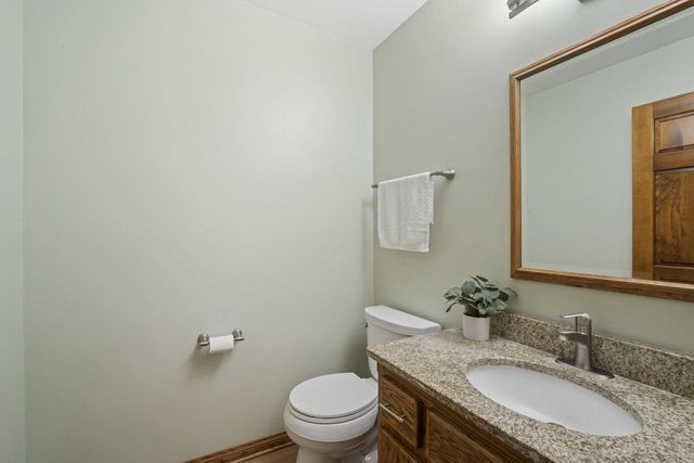 920 Oakwood LANE #C, Brookfield, WI 53045