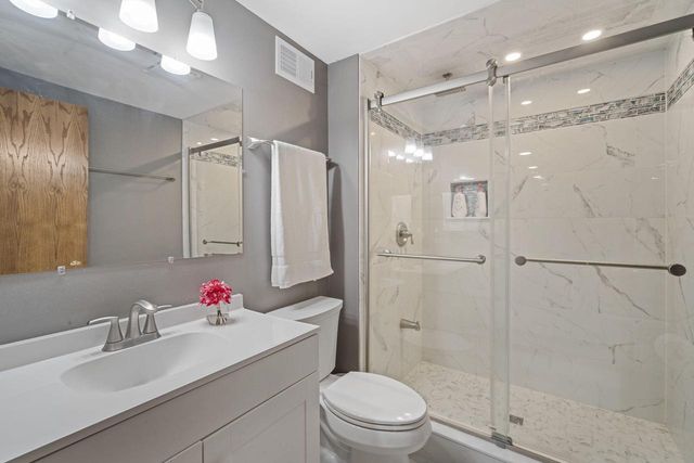 920 Oakwood LANE #C, Brookfield, WI 53045