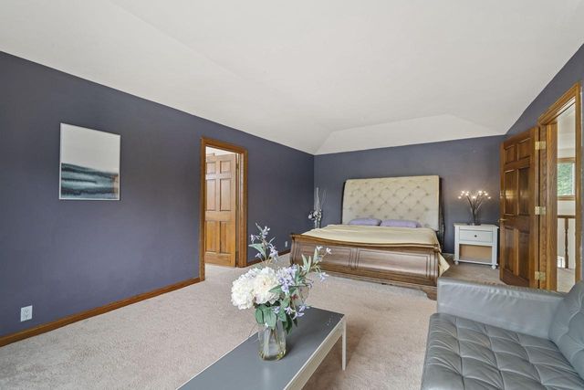 920 Oakwood LANE #C, Brookfield, WI 53045