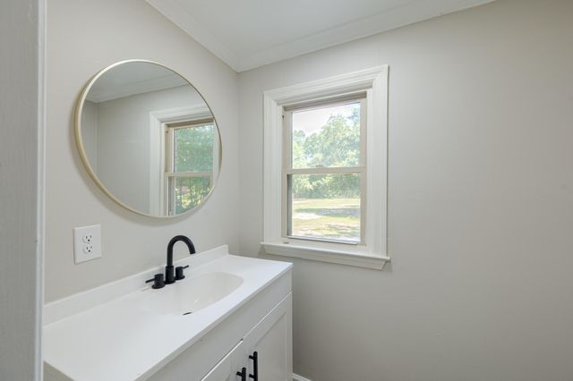 2102 N State Highway 35, Saint Stephen, SC 29479