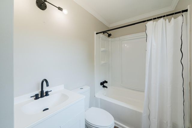2102 N State Highway 35, Saint Stephen, SC 29479
