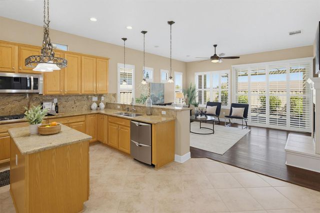 1890 Homewood Ln, Lincoln, CA 95648