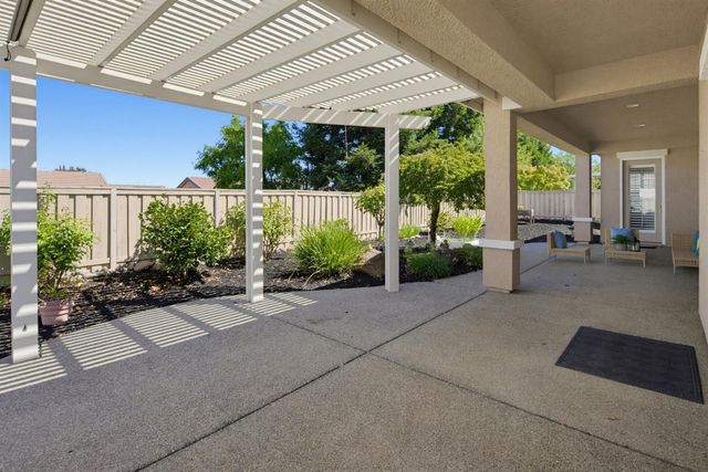 1890 Homewood Ln, Lincoln, CA 95648