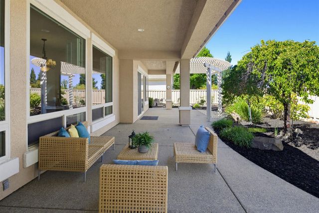 1890 Homewood Ln, Lincoln, CA 95648