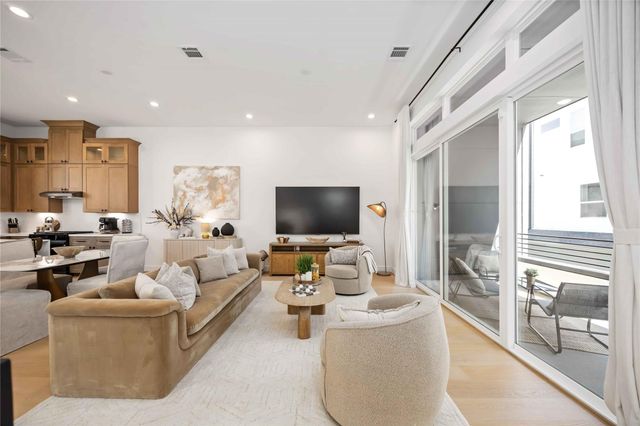 3028 Lamar Street, Houston, TX 77003