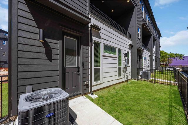 3028 Lamar Street, Houston, TX 77003