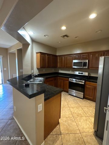 39208 N PARKER Lane, Phoenix, AZ 85086
