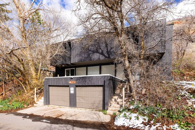 6715 E QUARTER MILE RD, Salt Lake City, UT 84108