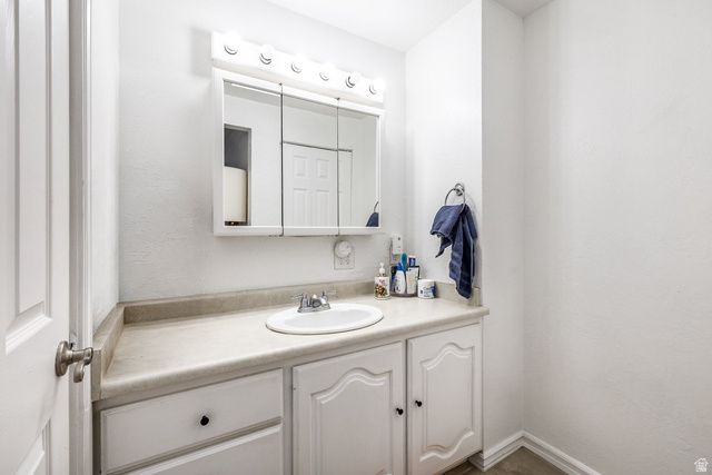 6715 E QUARTER MILE RD, Salt Lake City, UT 84108