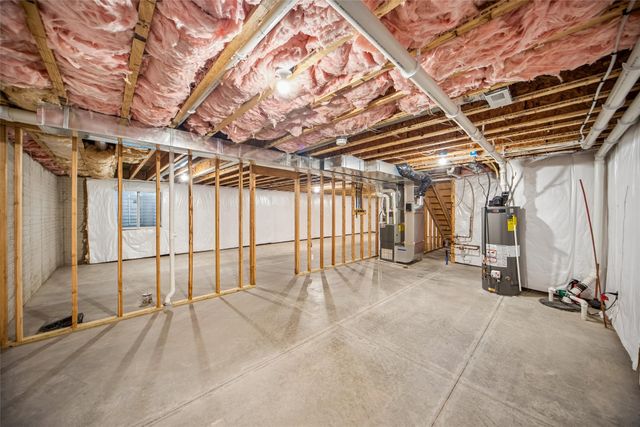 309 Aaron Avenue NW, Bondurant, IA 50035