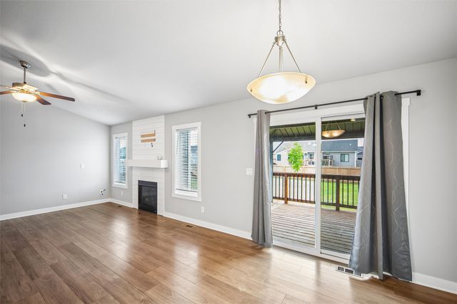 309 Aaron Avenue NW, Bondurant, IA 50035