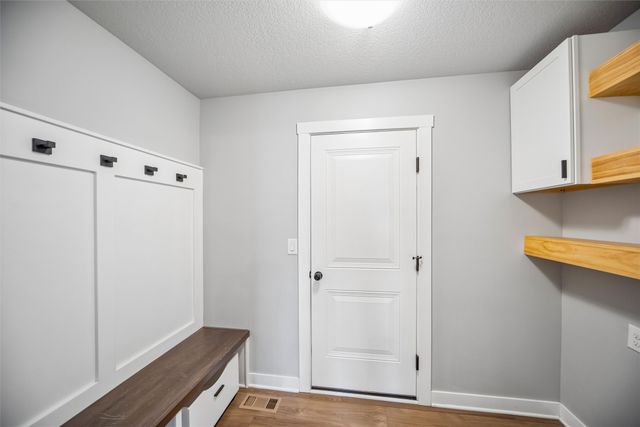 309 Aaron Avenue NW, Bondurant, IA 50035
