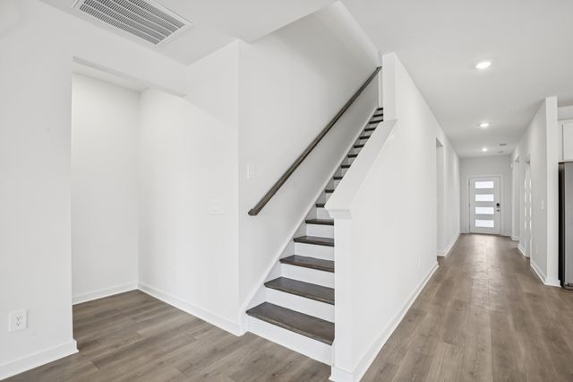 2392 Woodmeadow Dr, Clarksville, TN 37043