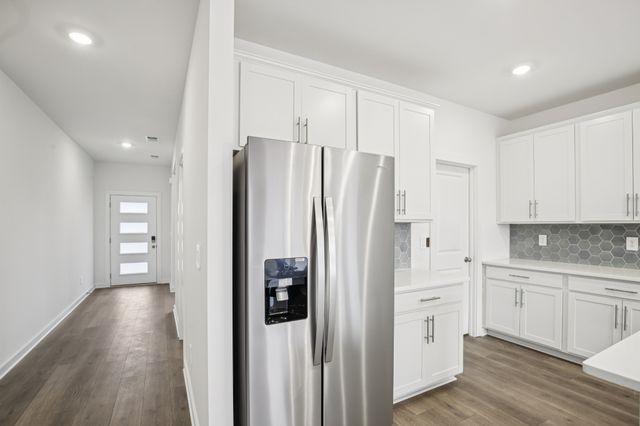 2392 Woodmeadow Dr, Clarksville, TN 37043