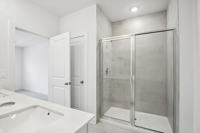 2392 Woodmeadow Dr, Clarksville, TN 37043