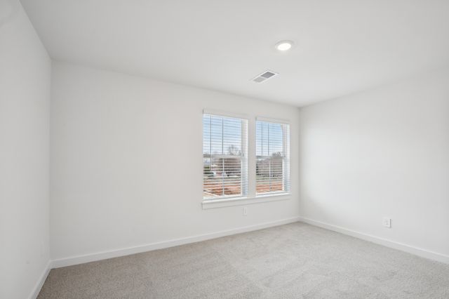 2392 Woodmeadow Dr, Clarksville, TN 37043