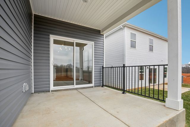 2392 Woodmeadow Dr, Clarksville, TN 37043