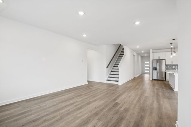 2392 Woodmeadow Dr, Clarksville, TN 37043