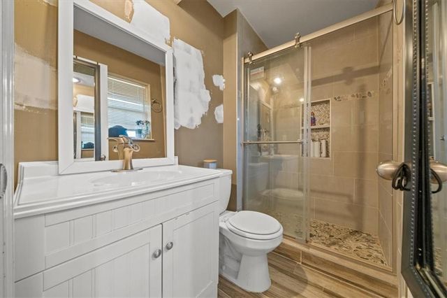 22 NW 101ST Place, Kansas City, MO 64155