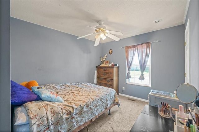 22 NW 101ST Place, Kansas City, MO 64155