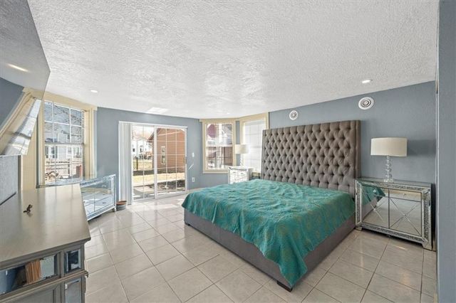 22 NW 101ST Place, Kansas City, MO 64155
