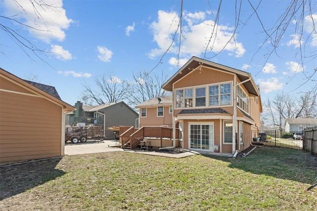 22 NW 101ST Place, Kansas City, MO 64155
