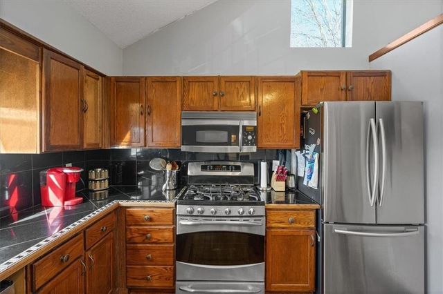 22 NW 101ST Place, Kansas City, MO 64155