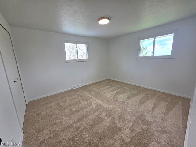 3181 Parmalee Drive, Seven Hills, OH 44131