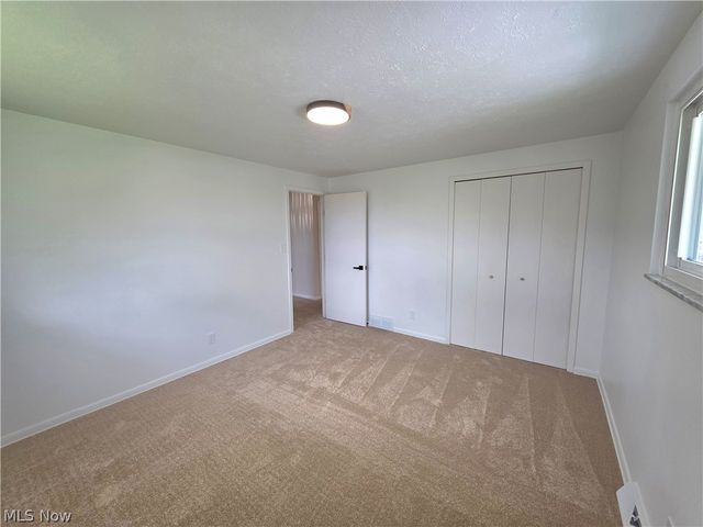 3181 Parmalee Drive, Seven Hills, OH 44131