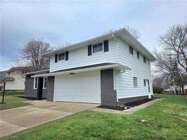 3181 Parmalee Drive, Seven Hills, OH 44131