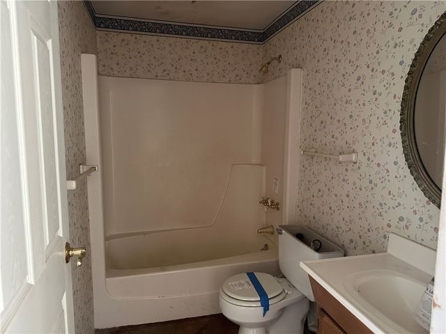 153 Hunting Creek Rd, North Strabane, PA 15317