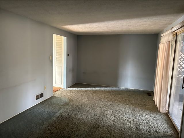 153 Hunting Creek Rd, North Strabane, PA 15317