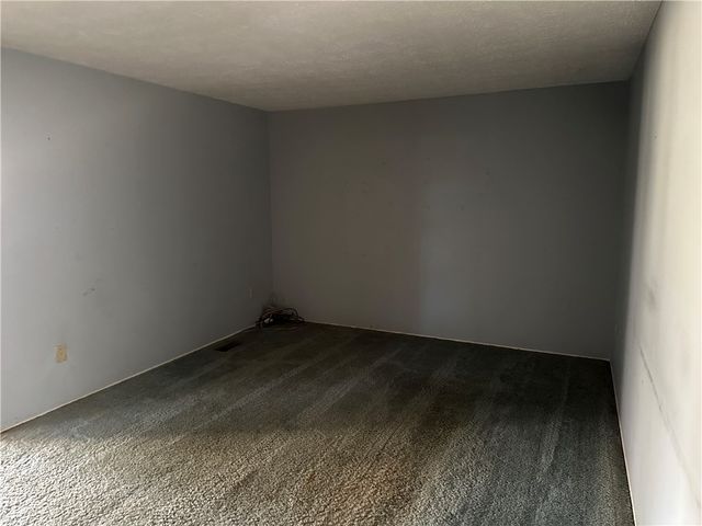 153 Hunting Creek Rd, North Strabane, PA 15317