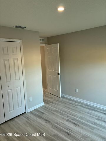 487 Dadeville Street SE, Palm Bay, FL 32909