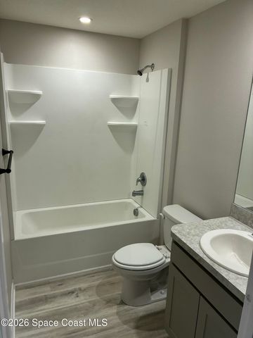 487 Dadeville Street SE, Palm Bay, FL 32909