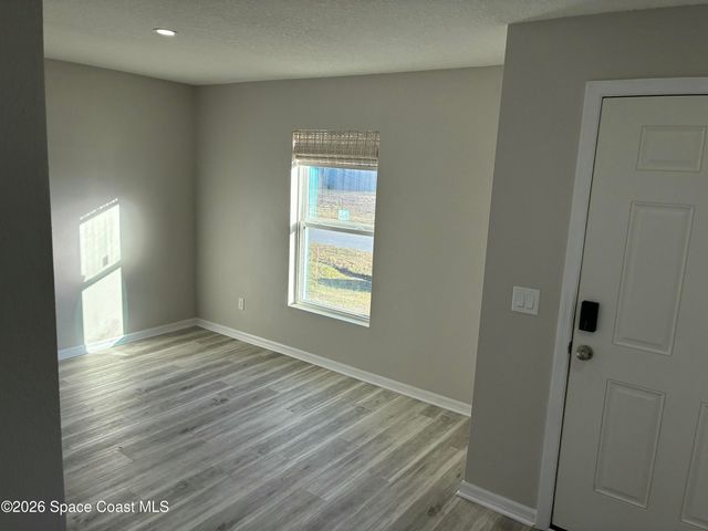 487 Dadeville Street SE, Palm Bay, FL 32909