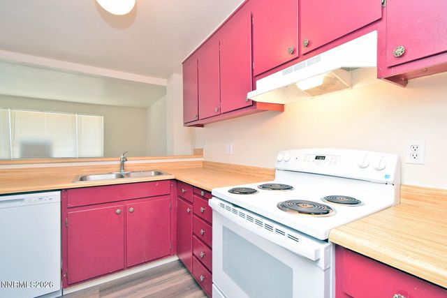 1533 E Long Street, Carson City, NV 89706