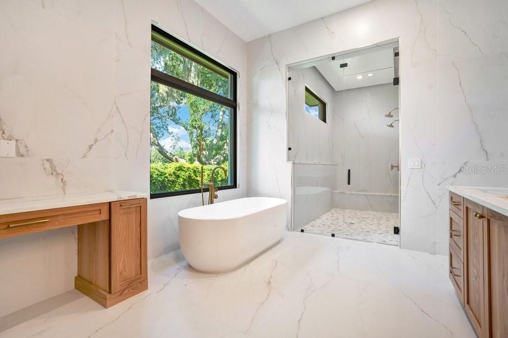 Image 30 of property listing at 8342 BOYLA COURT, Windermere, FL 34786