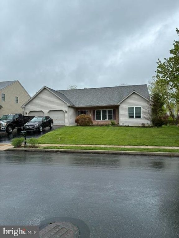 16 VIRGINIA AVE, Sinking Spring, PA 19608