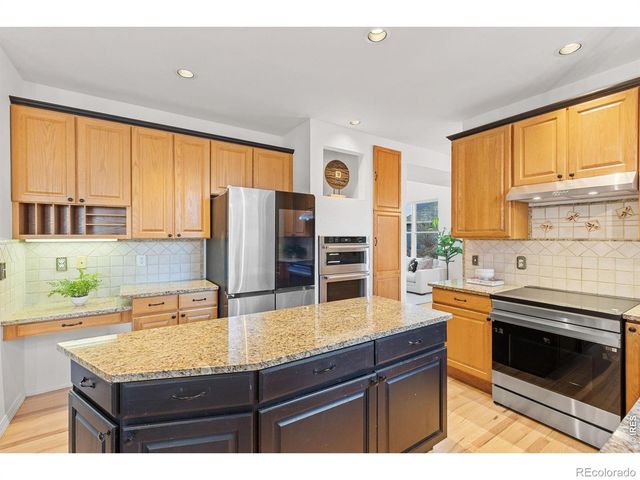 2307 Bluebird Drive, Longmont, CO 80504