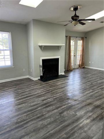 610 Waters DR, Virginia Beach, VA 23462